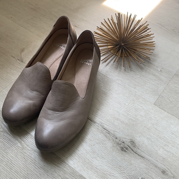 Dansko Preston Stone Burnished Nubuck gray heels - Picture 6 of 13